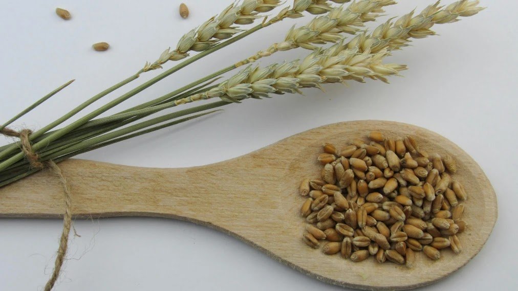 10_Best_Foods_That_Naturally_Boost_Mood 10_Best_Foods_That_Naturally_Boost_Mood