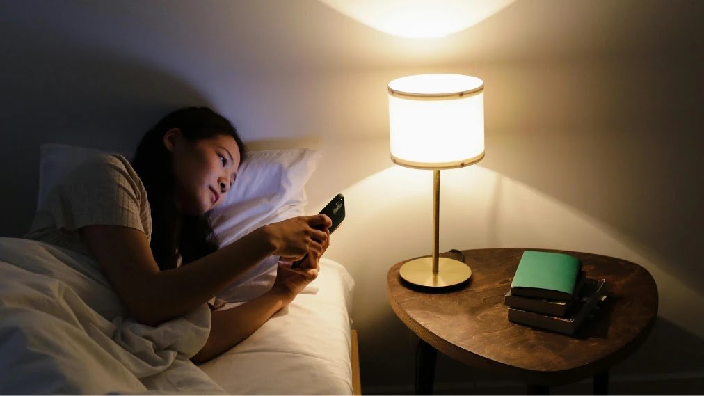 Healthy_Evening_Routine_to_Improve_Sleep_&_Reduce_Stress Healthy_Evening_Routine_to_Improve_Sleep_&_Reduce_Stress