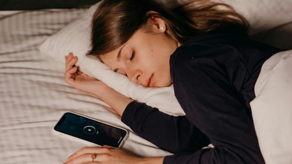 Why_Walking_Before_Bed_Actually_Works